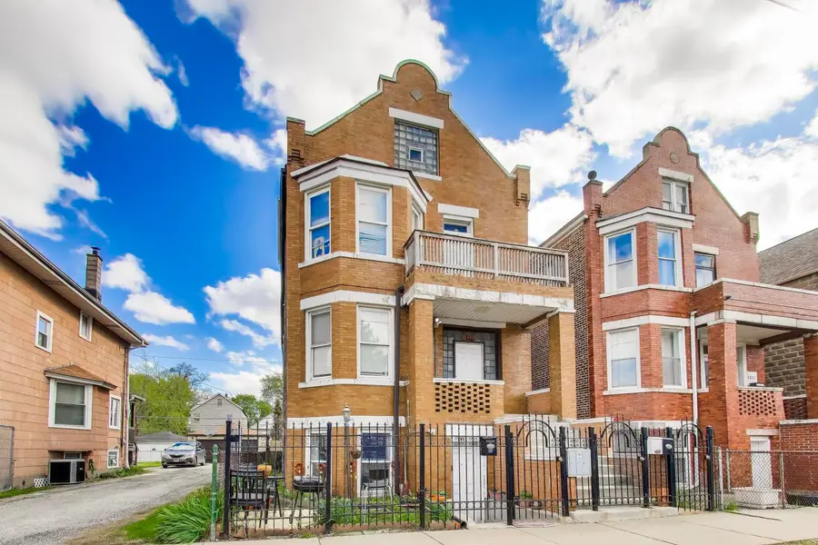 2825 W Pershing Road, Chicago, IL 60632 - #2