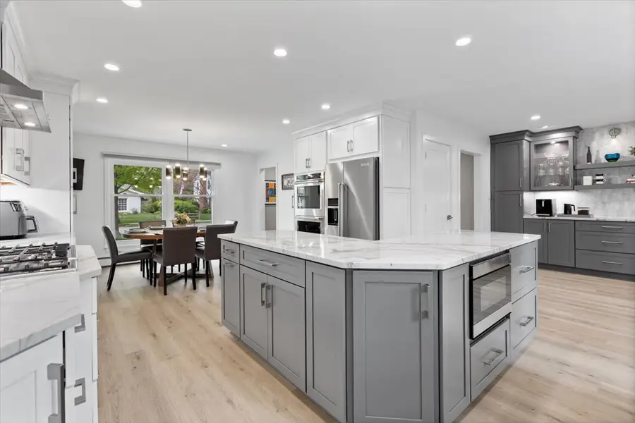 1107 Donegal Lane, Northbrook, IL 60062 - #2