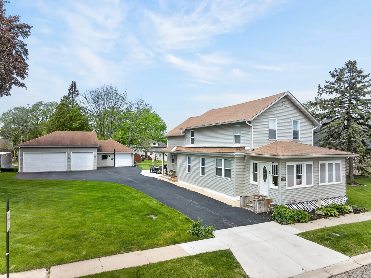 162 Park Street, Hampshire, IL 60140 - #1