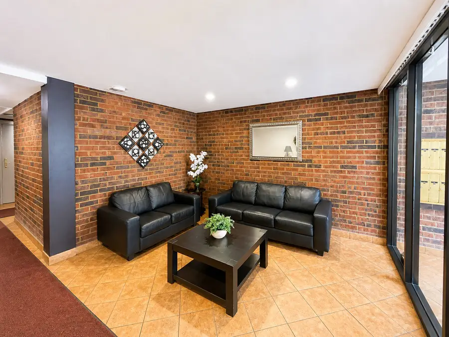 9395 Landings Lane #602, Des Plaines, IL 60016 - #3