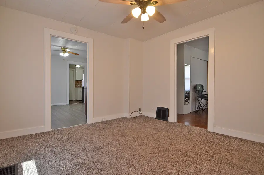 1617 Pine Street, Ottawa, IL 61350 - #2