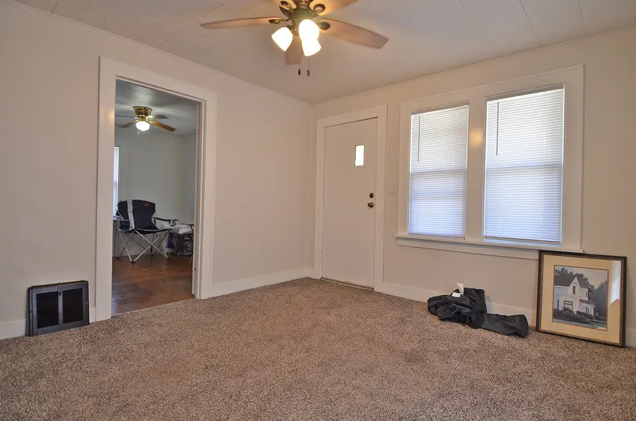 1617 Pine Street, Ottawa, IL 61350 - #3