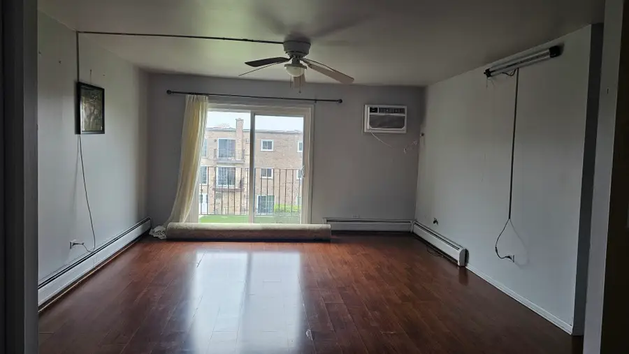 155 W Elk Trail #354, Carol Stream, IL 60188 - #2