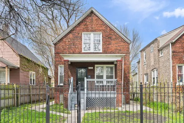 9238 S Dauphin Avenue, Chicago, IL 60619