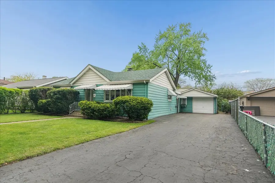 11024 Oxford Avenue, Chicago Ridge, IL 60415 - #3