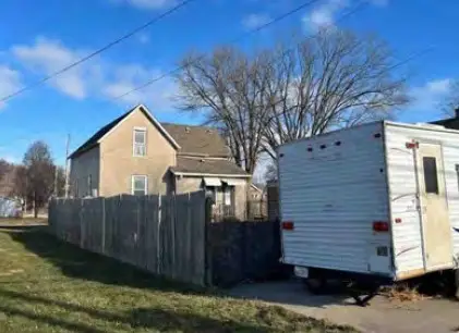 3631 Rockingham Road, Davenport, IA 52802 - #2