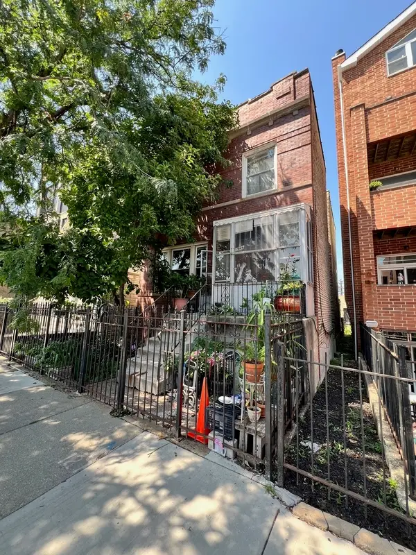1946 W Armitage Avenue, Chicago, IL 60647