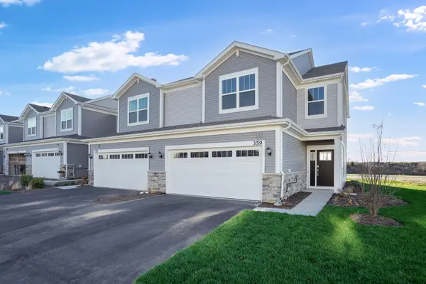 311 Red Oak Circle, Volo, IL 60020