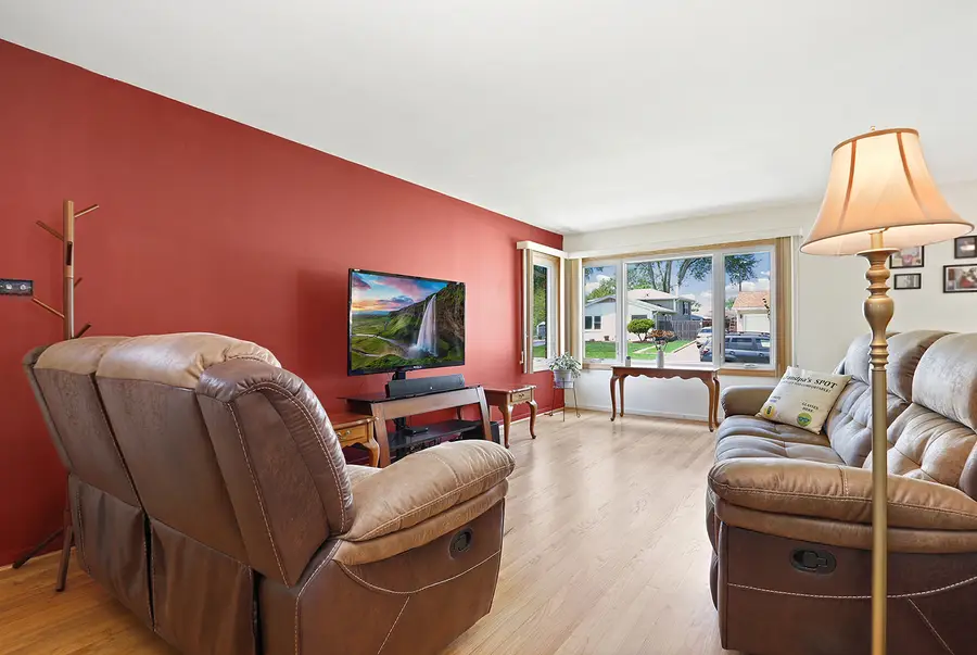 16813 Oconto Avenue, Tinley Park, IL 60477 - #2