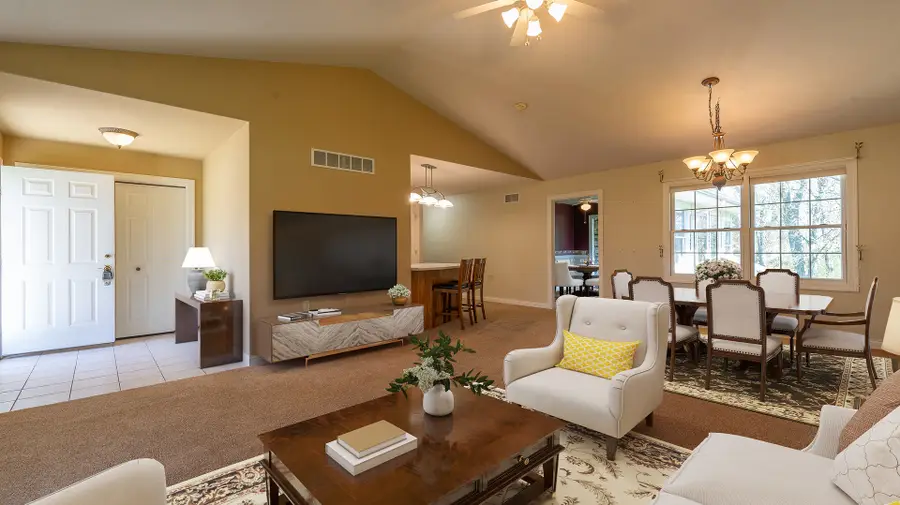 741 S Parkcrest Drive #741, Freeport, IL 61032 - #3