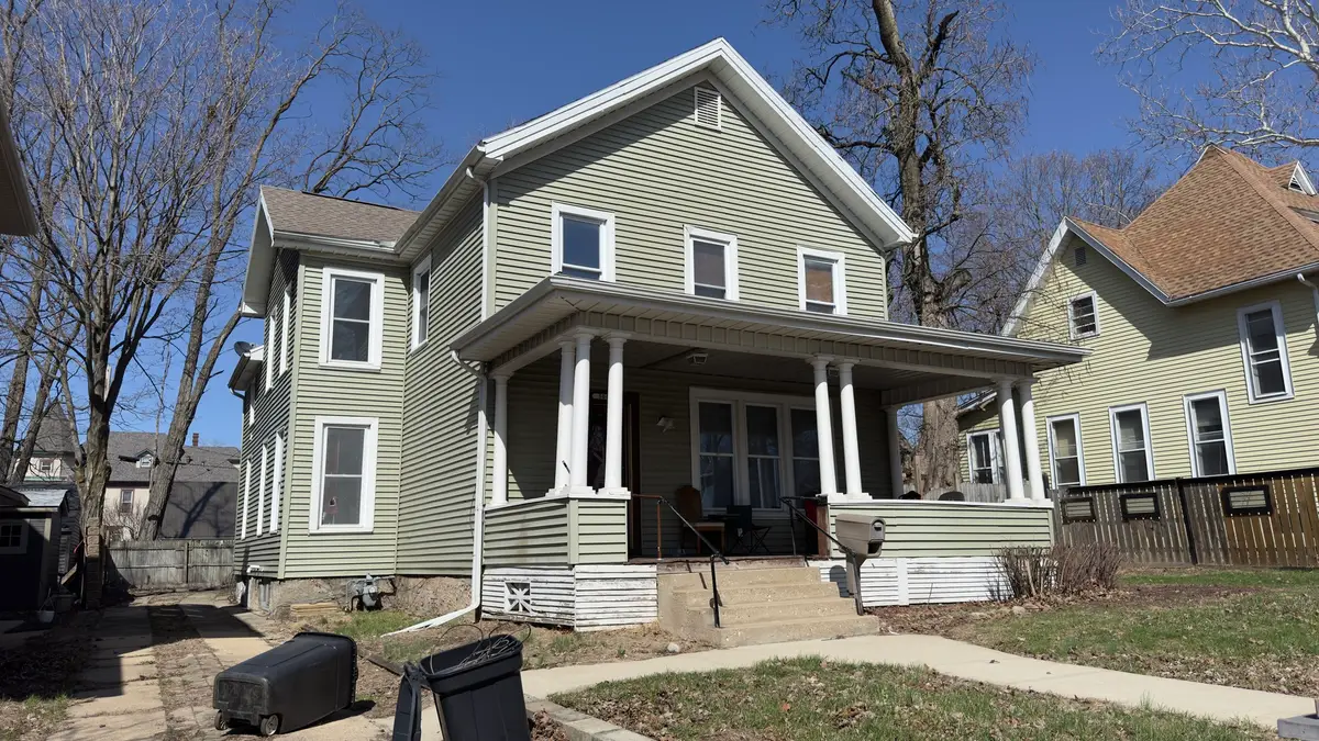 504 Douglas Street, Bloomington, IL 61701 - #1