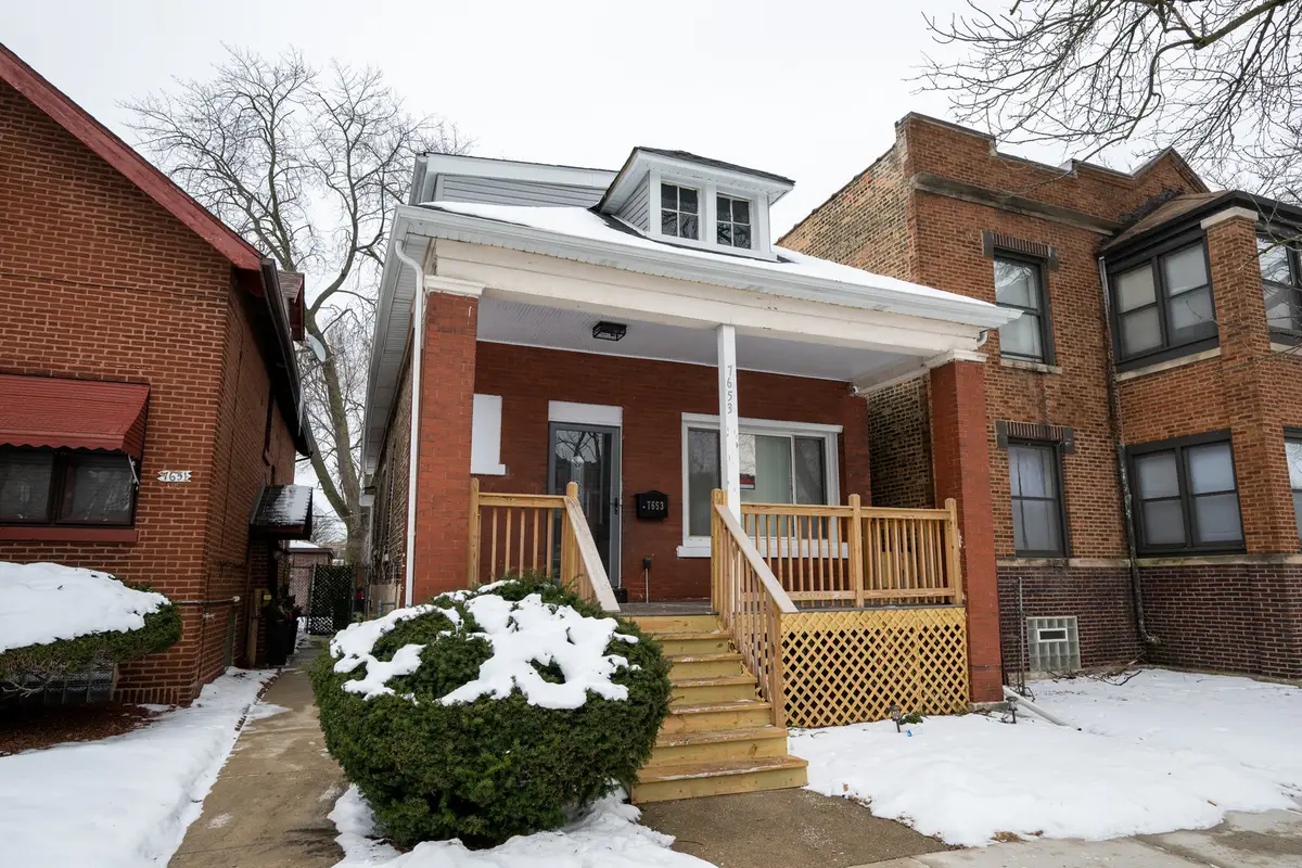 7653 S Saint Lawrence Avenue, Chicago, IL 60619 - #1