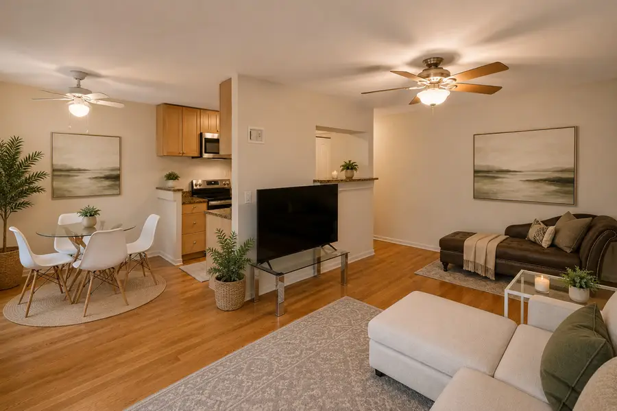 420 W Aldine Avenue #222, Chicago, IL 60657 - #2