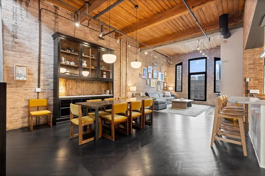 550 N Kingsbury Street #614, Chicago, IL 60654 - #2