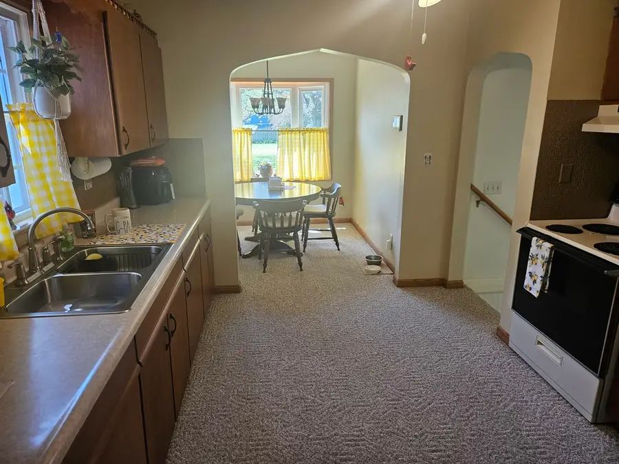 4504 26th Avenue, Moline, IL 61265 - #3