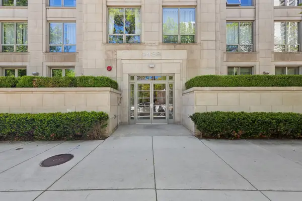 1422 N La Salle Drive #104, Chicago, IL 60610