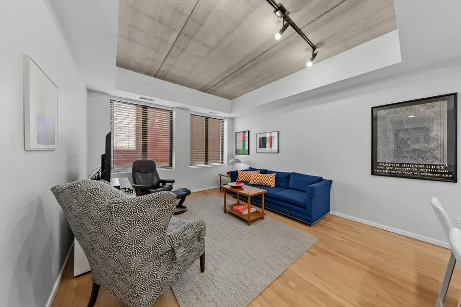 1422 N La Salle Drive #104, Chicago, IL 60610 - #3