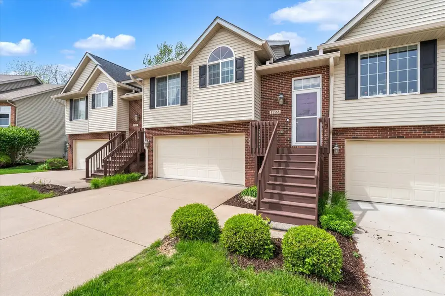 1223 33rd Avenue Circle, Silvis, IL 61282 - #2