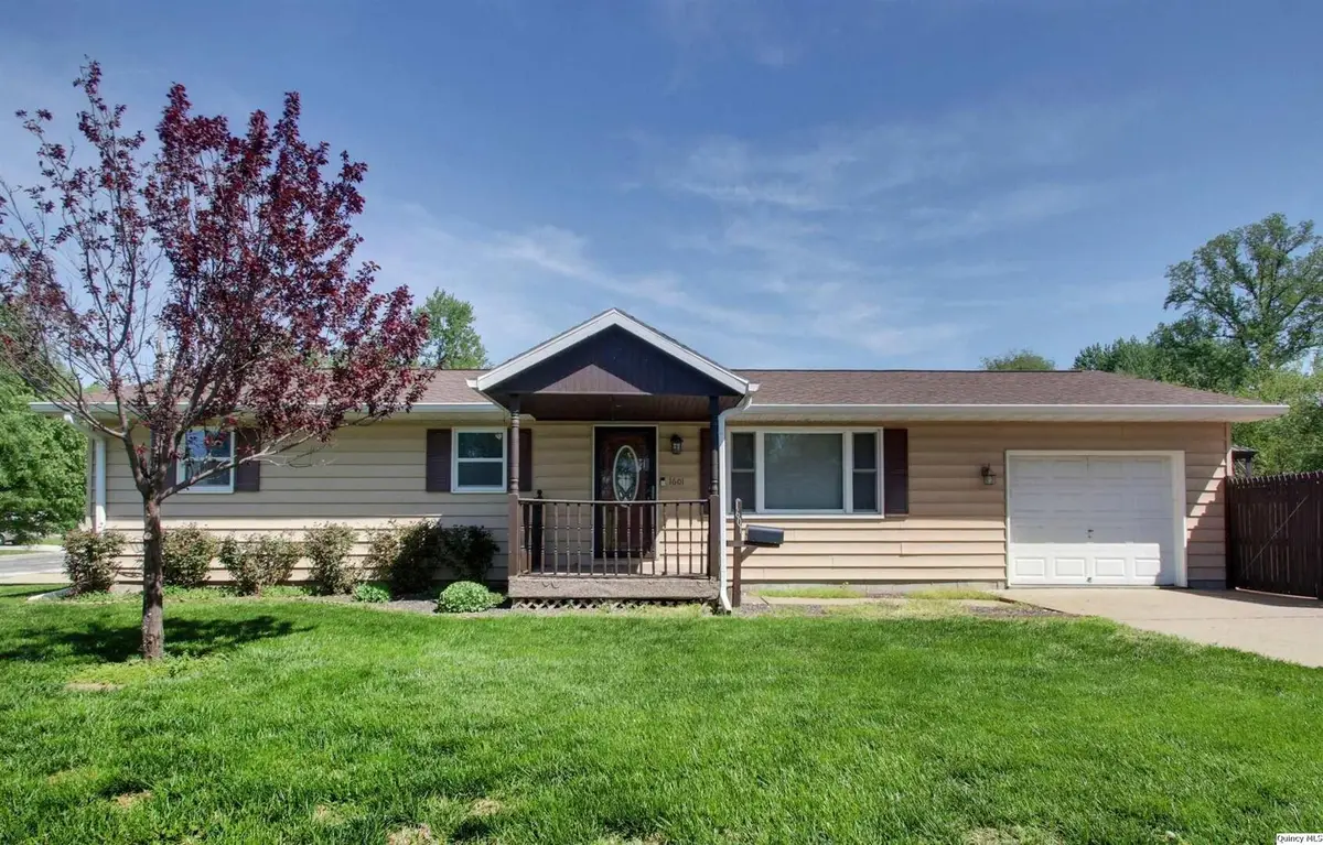 1601 Van Buren St., Quincy, IL 62301 - #1