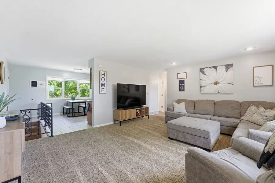 418 W 44th Street, Davenport, IA 52806 - #2