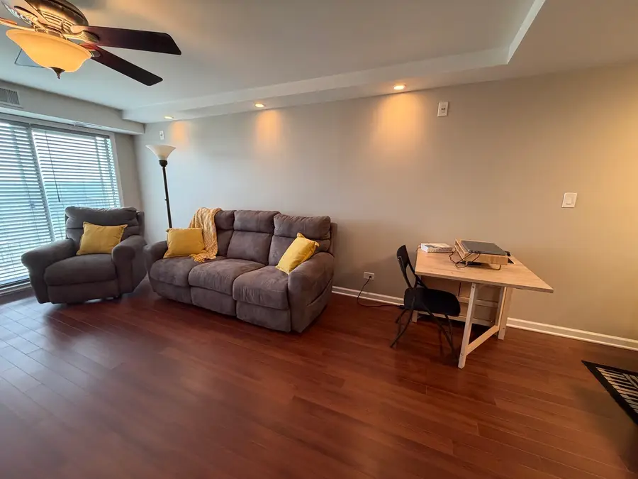 5400 Walnut Avenue #803, Downers Grove, IL 60515 - #2