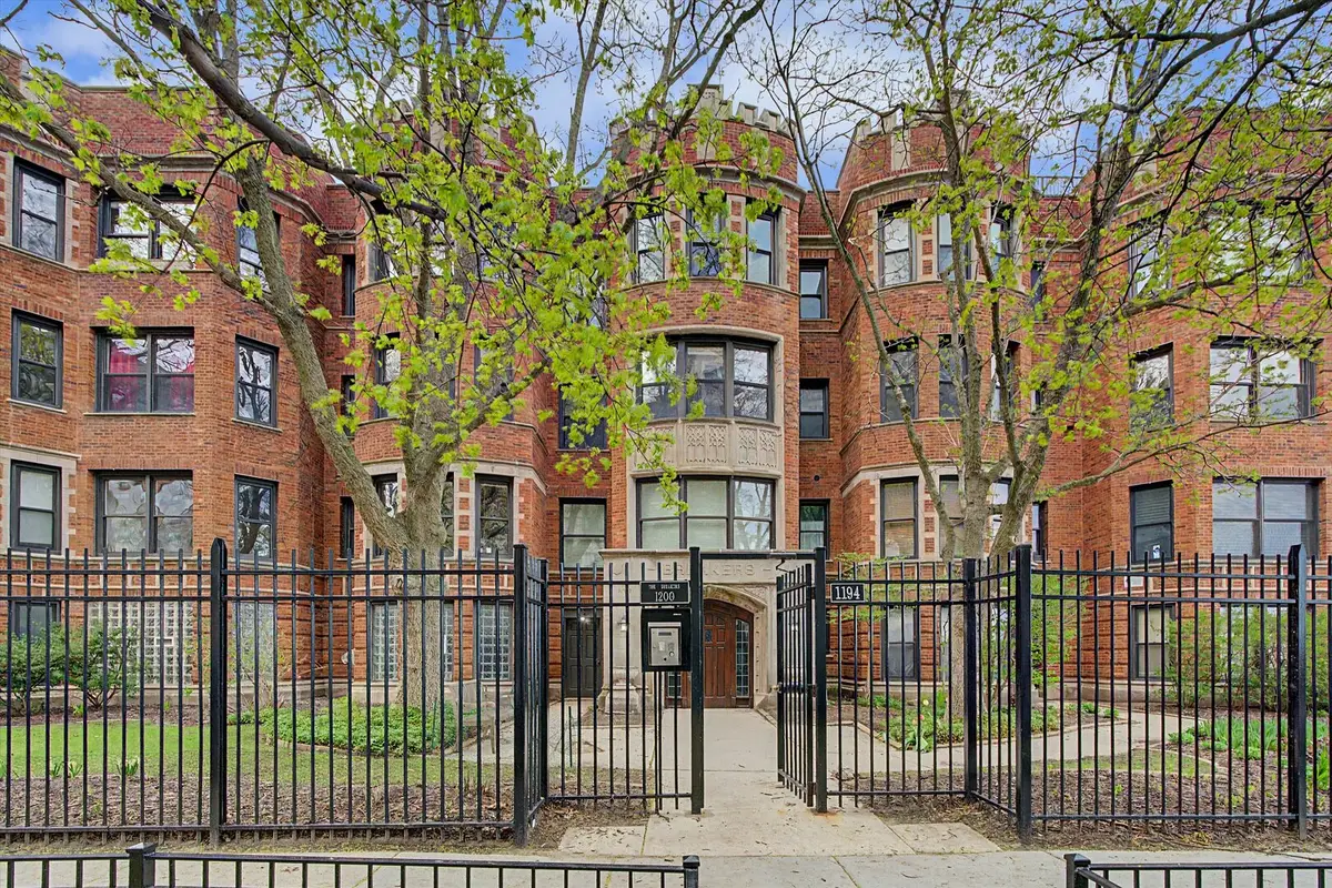 1200 W Sherwin Avenue #2K, Chicago, IL 60626 - #1