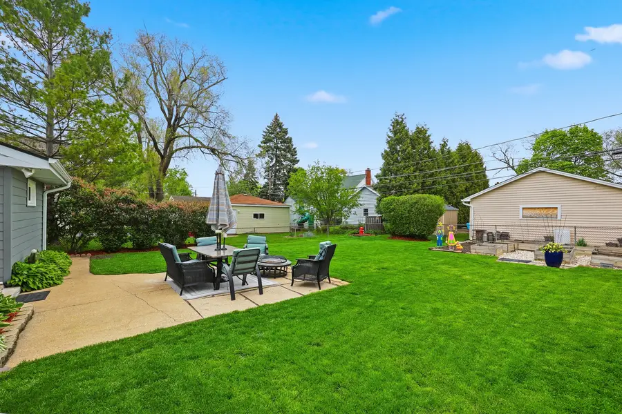 639 N Kaspar Avenue, Arlington Heights, IL 60004 - #3