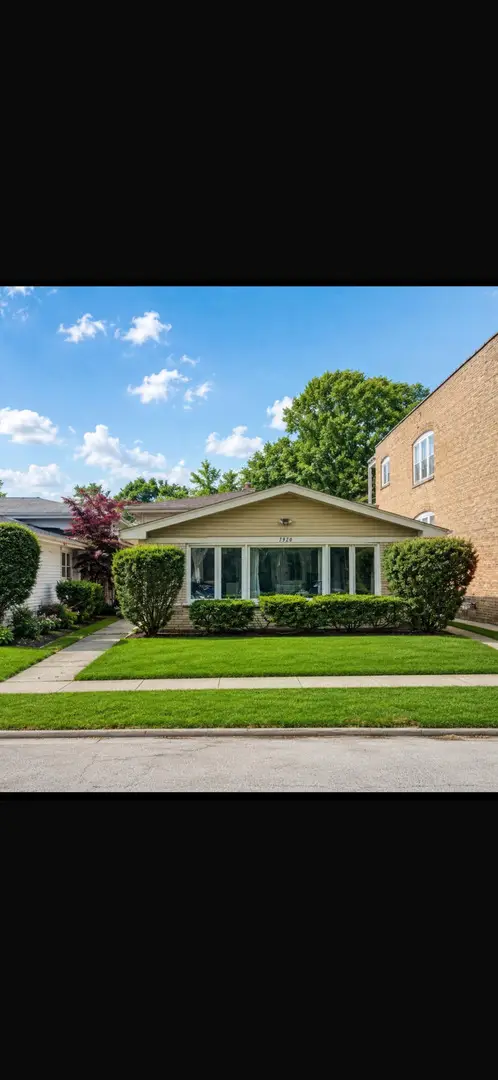 7926 Tripp Avenue, Skokie, IL 60076