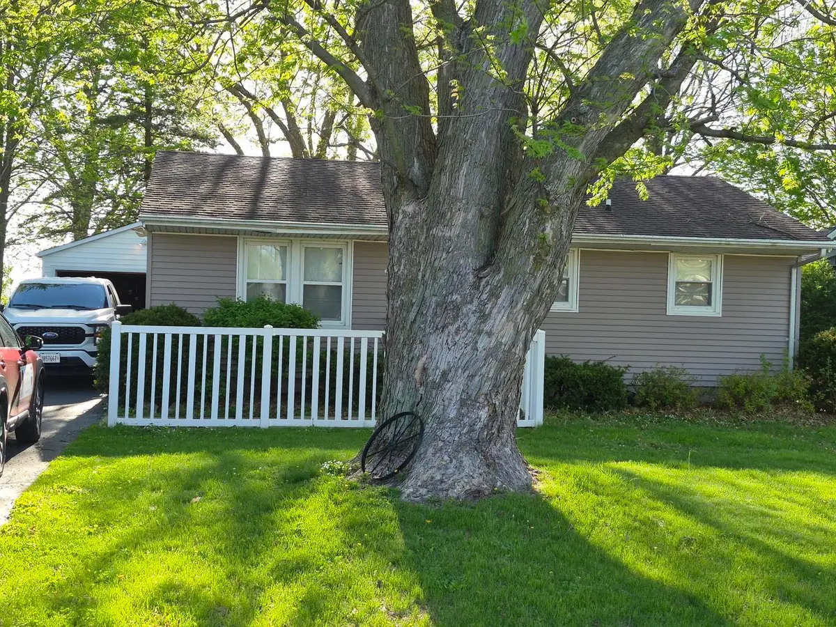 203 S Yates Street, Alpha, IL 61413 - #1