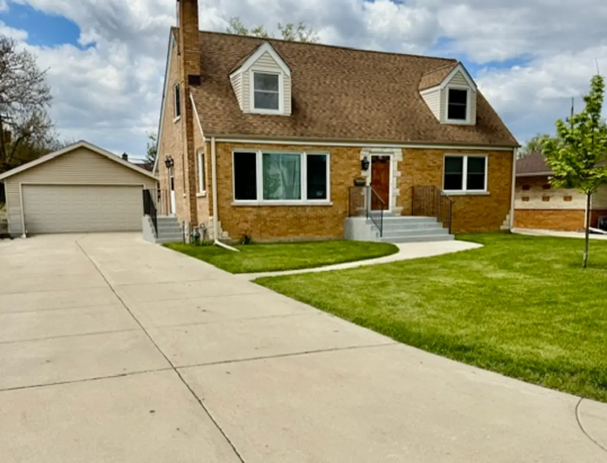 560 N Lavergne Avenue, Northlake, IL 60164 - #1