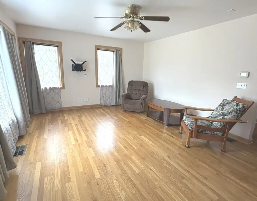 560 N Lavergne Avenue, Northlake, IL 60164 - #3