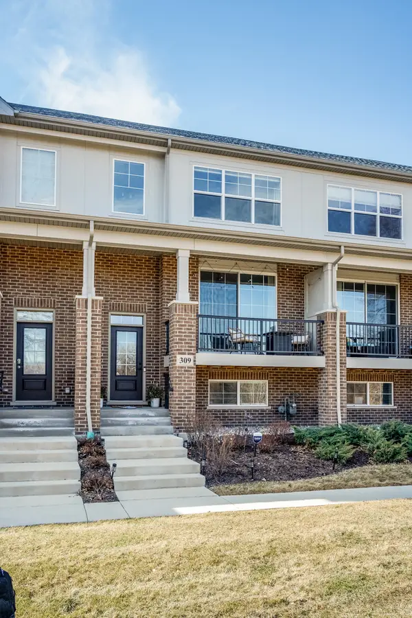 309 Woodmoor Drive, Lombard, IL 60148