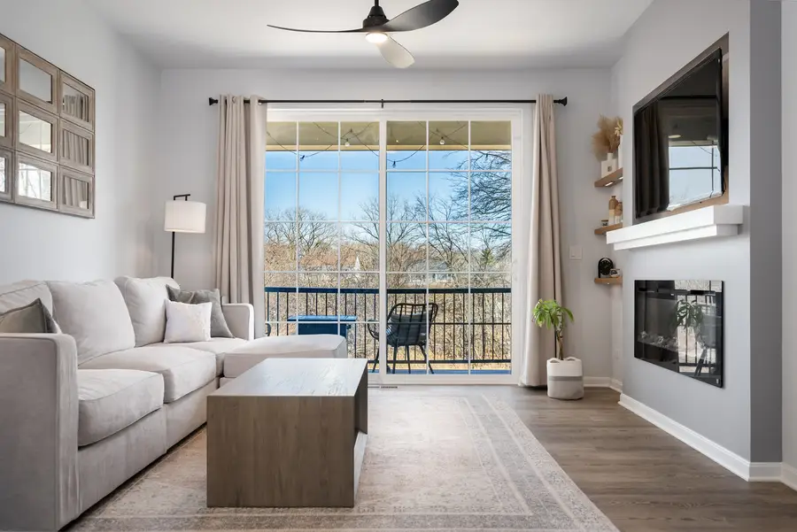 309 Woodmoor Drive, Lombard, IL 60148 - #2