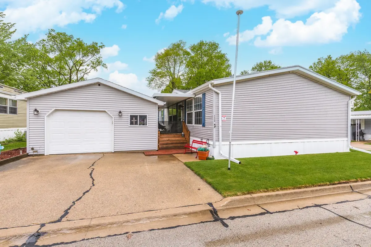 1129 11th Street, Bloomington, IL 61704 - #1