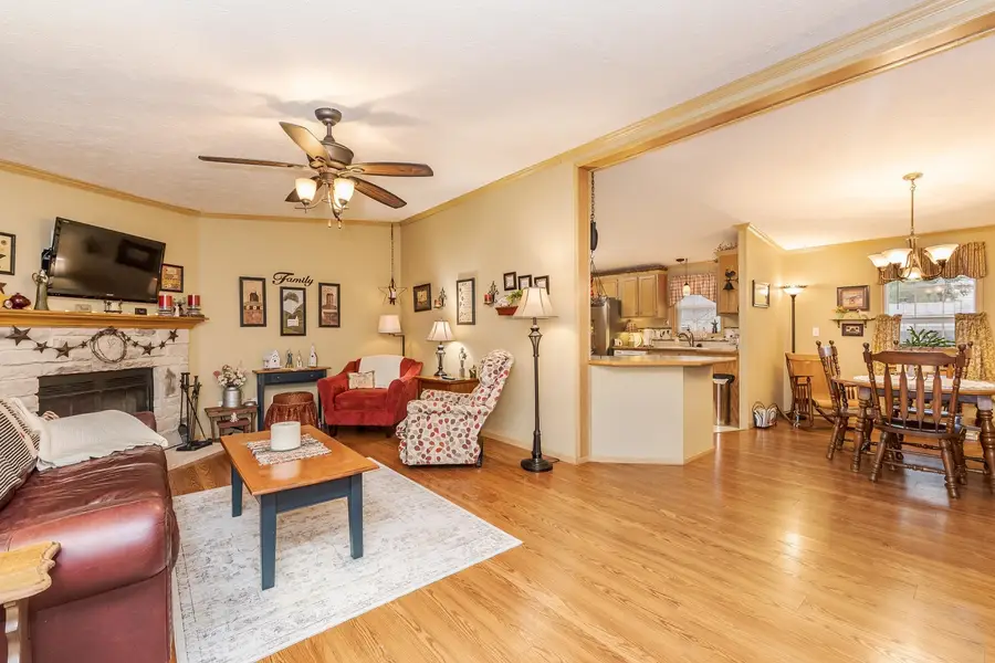 1129 11th Street, Bloomington, IL 61704 - #3