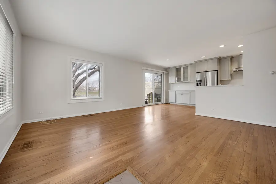 1634 Vermont Drive, Elk Grove Village, IL 60007 - #3