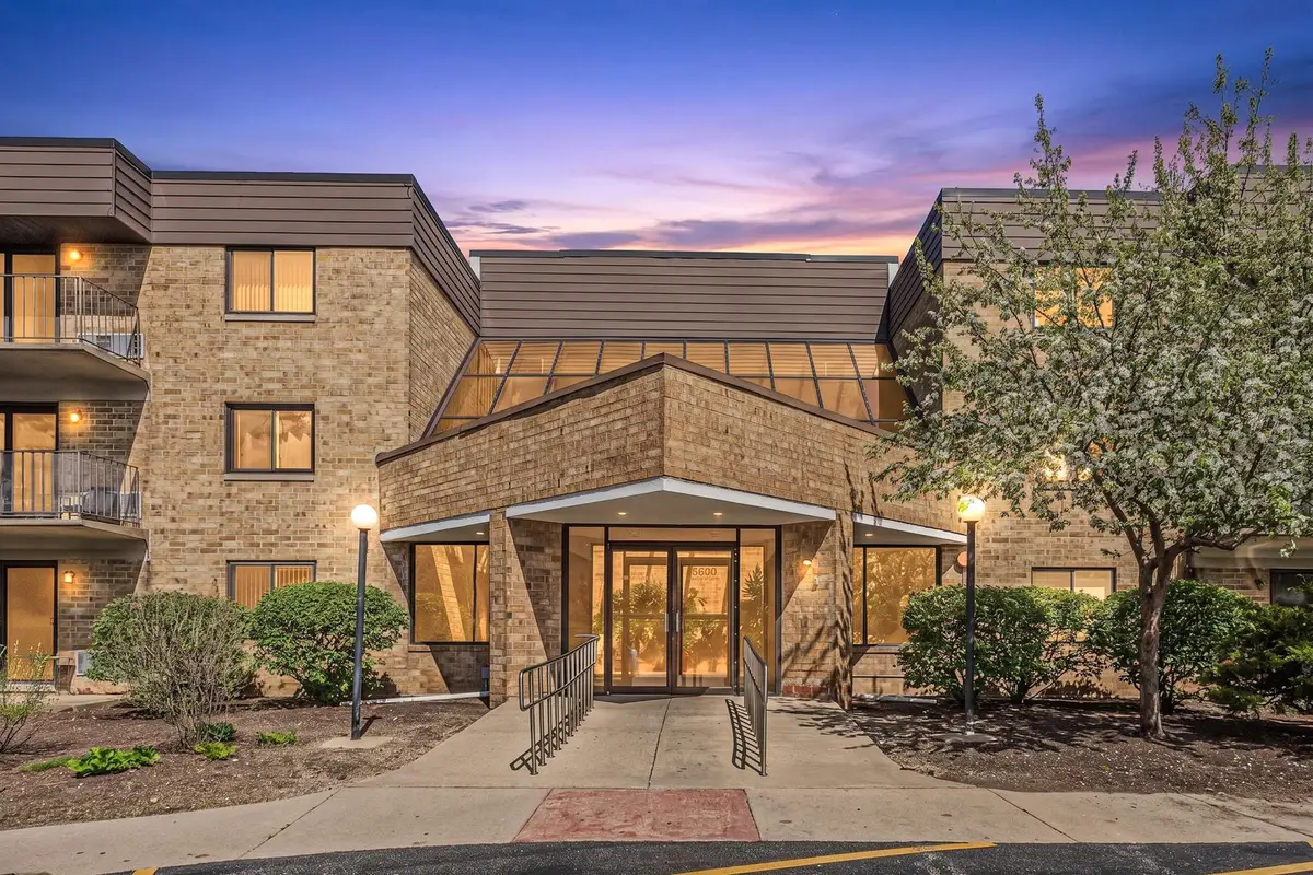 5600 Astor Lane #320, Rolling Meadows, IL 60008 - #1