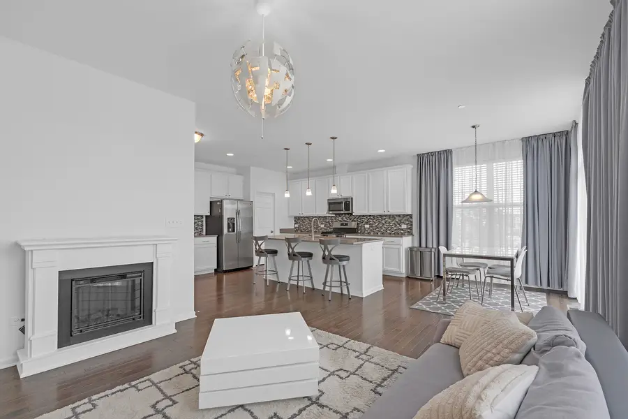 1134 E Bauer Road, Naperville, IL 60563 - #2