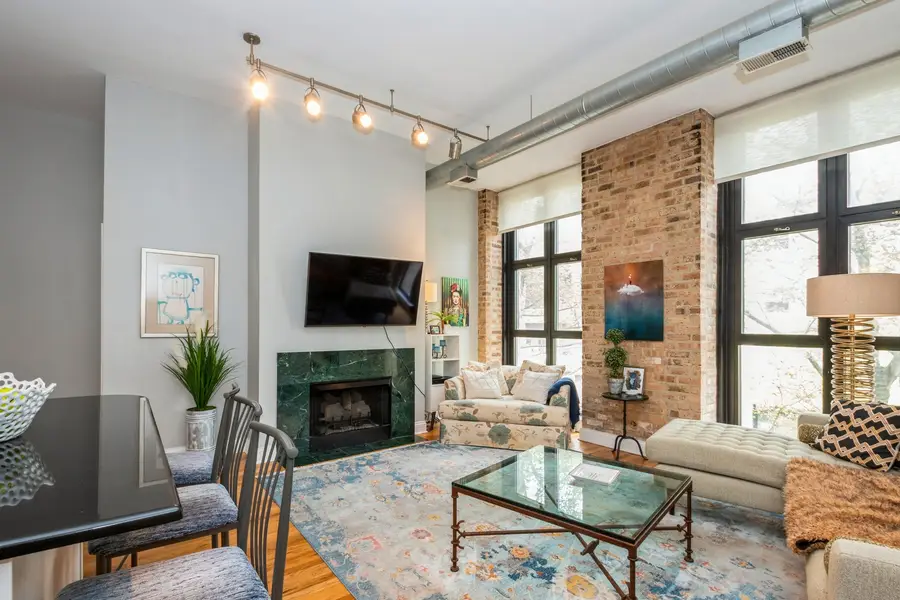 1635 W Belmont Avenue #320, Chicago, IL 60657 - #2
