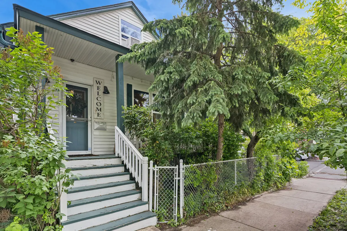 500 W 42nd Street, Chicago, IL 60609 - #1
