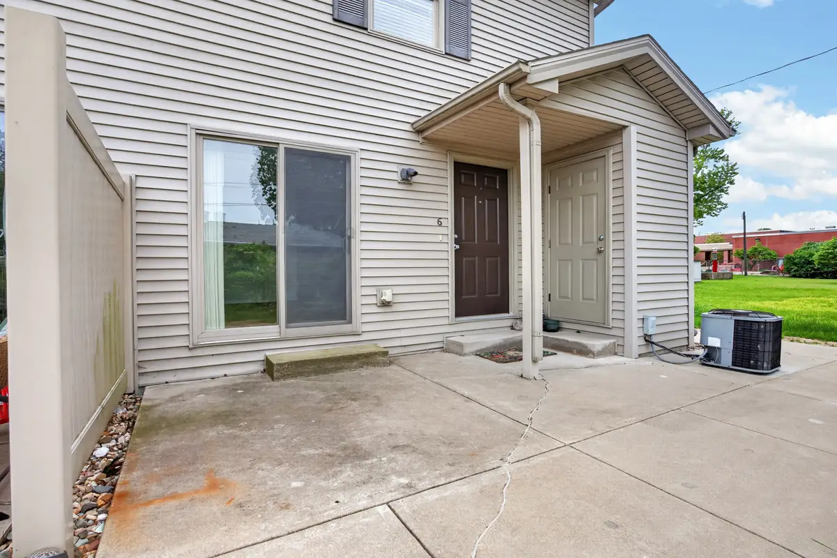 3 Ross Drive #6, Bloomington, IL 61701 - #1