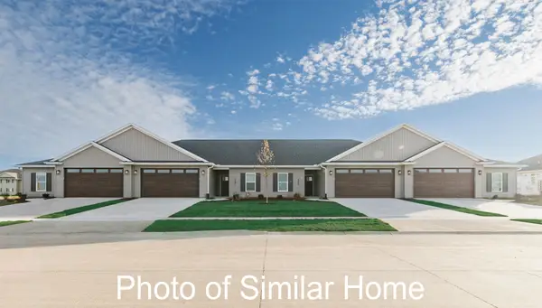 519 N 2nd Avenue, Eldridge, IA 52748