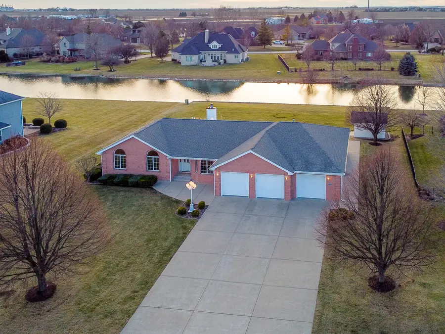 18816 S Chestnut Drive, Shorewood, IL 60404 - #2