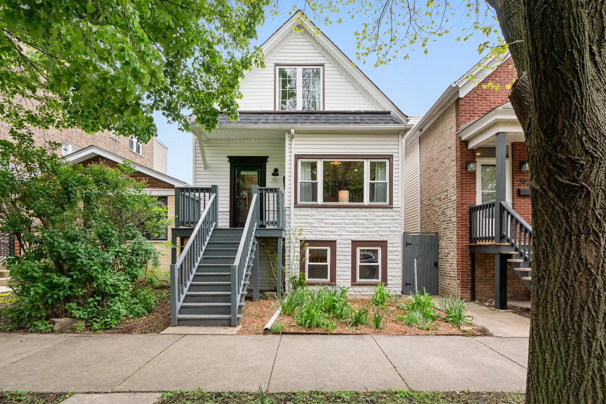 2929 N Fairfield Avenue, Chicago, IL 60618 - #1