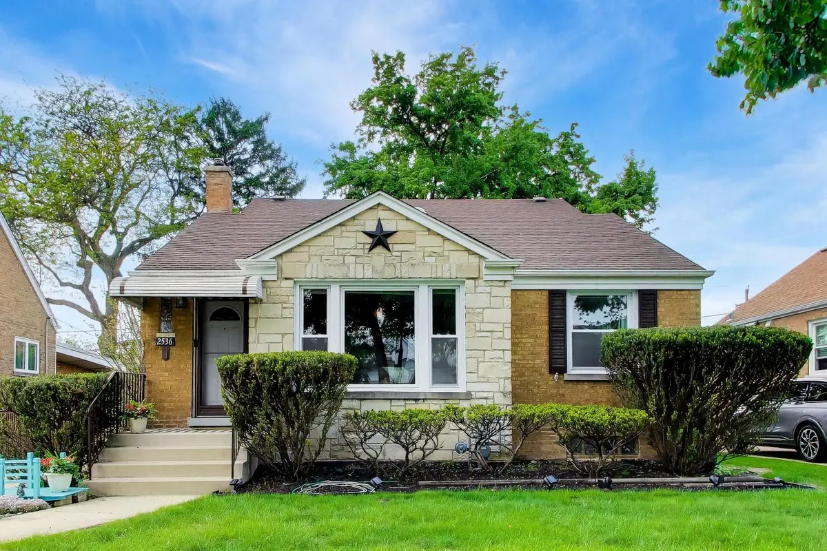 2536 S 5th Avenue, North Riverside, IL 60546 - #1