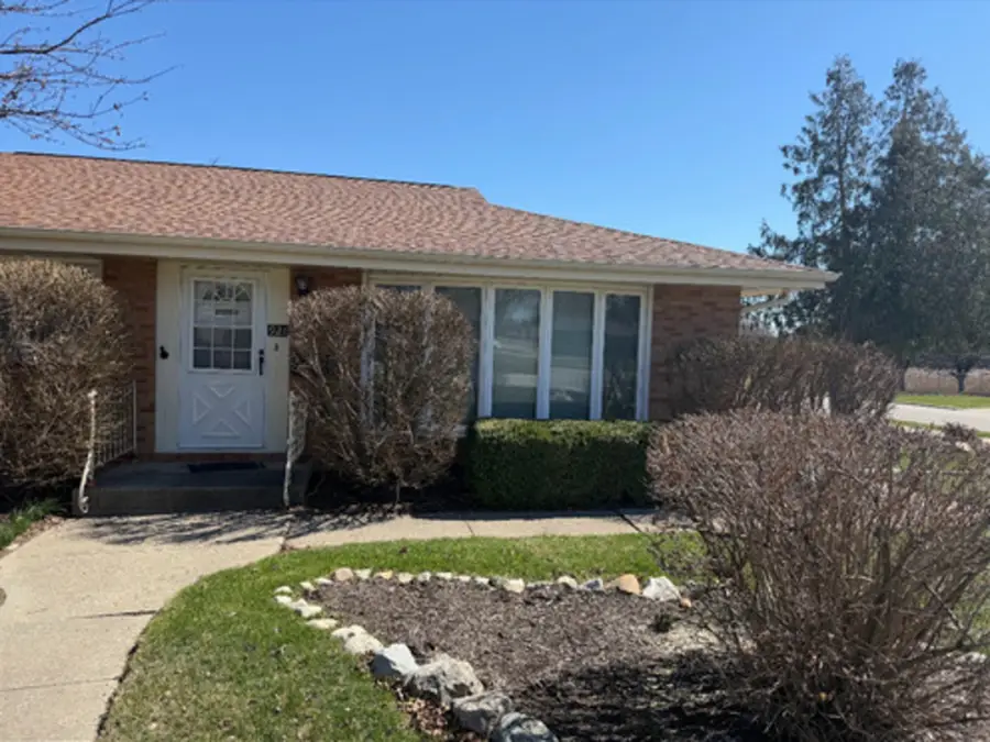 921 Northfield Drive, Aurora, IL 60505 - #2