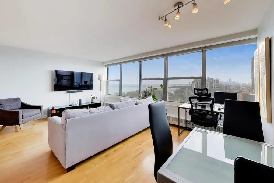 3900 N Lake Shore Drive #25C, Chicago, IL 60613 - #3