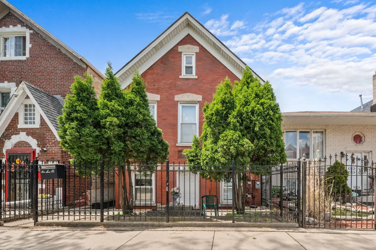 2250 S Sacramento Avenue, Chicago, IL 60623 - #1