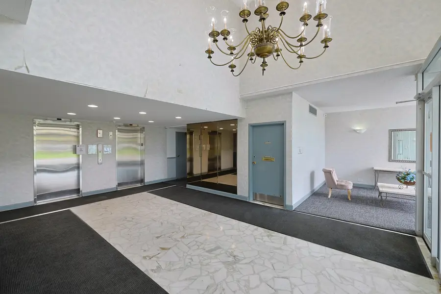 8809 W Golf Road #11D, Niles, IL 60714 - #3