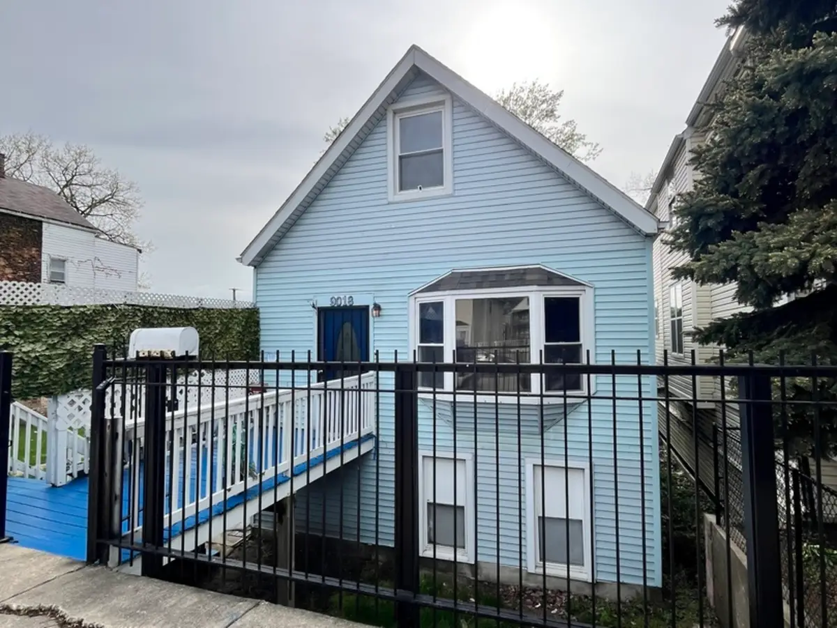 9018 S Brandon Avenue, Chicago, IL 60617 - #1